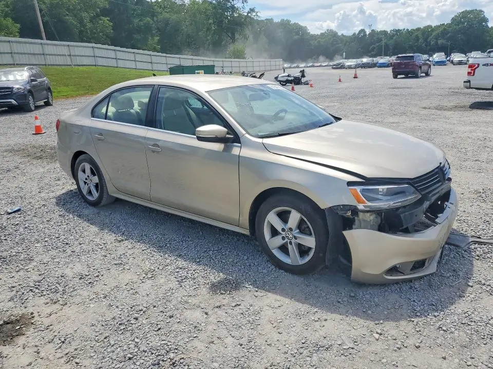 2014 VOLKSWAGEN JETTA TDI  