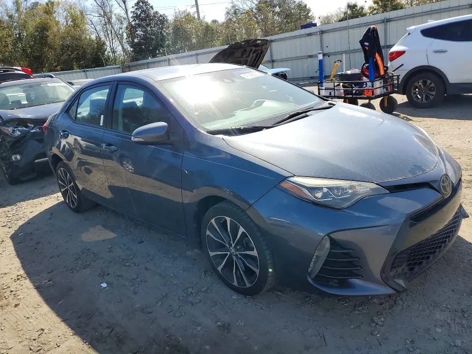 2017 TOYOTA COROLLA SE  