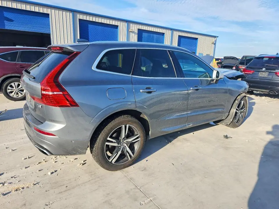 2018 VOLVO XC60 T6 R-DESIGN  