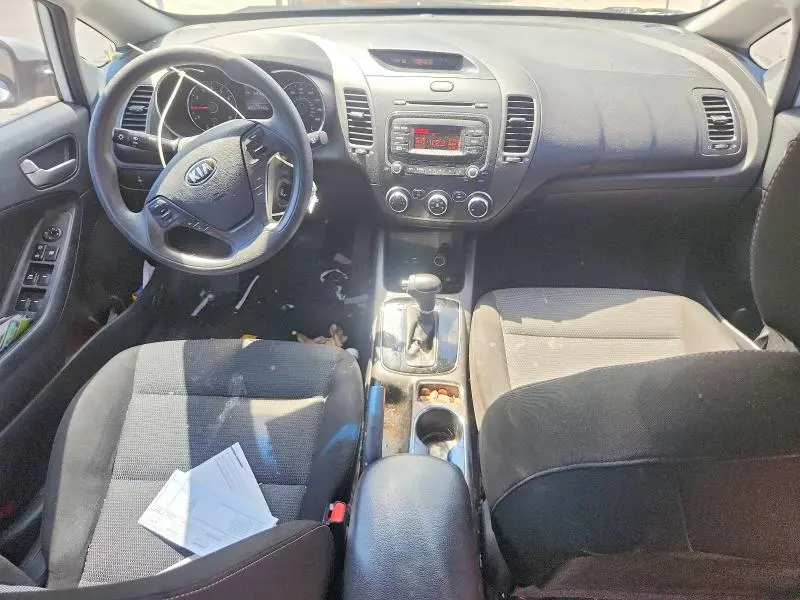 2017 KIA FORTE LX  