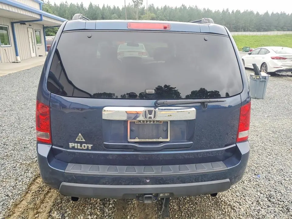 2011 HONDA PILOT LX  