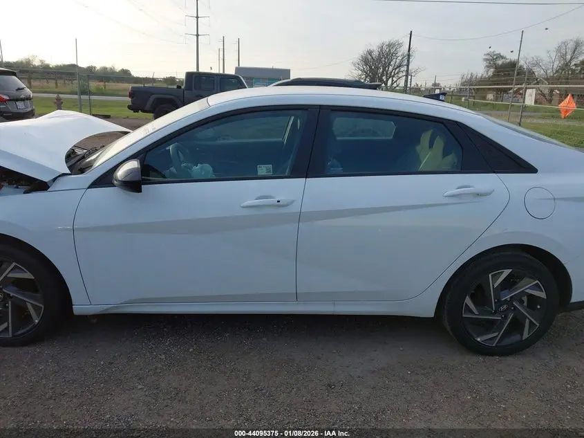 2025 HYUNDAI ELANTRA HYBRID SEL SPORT