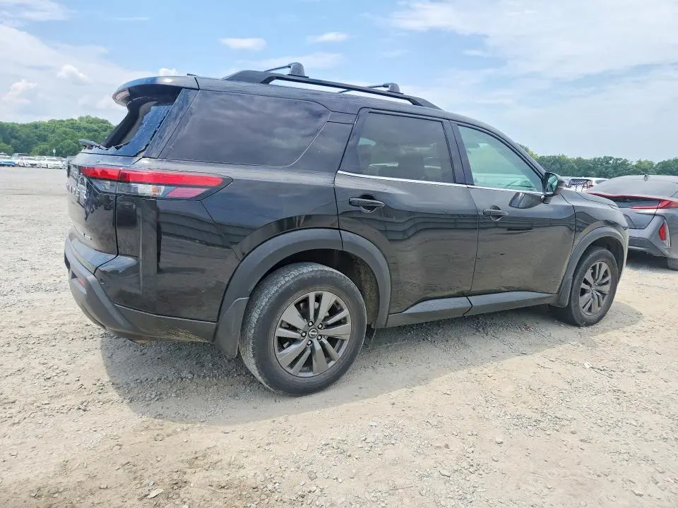 2022 NISSAN PATHFINDER SV  