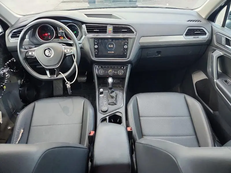 2020 VOLKSWAGEN TIGUAN SE  