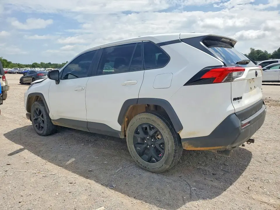 2022 TOYOTA RAV4 LE  