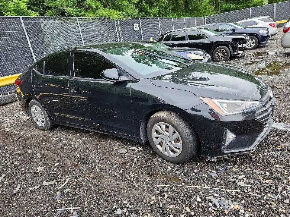 2020 HYUNDAI ELANTRA SE  