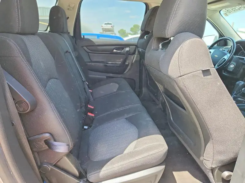 2017 CHEVROLET TRAVERSE LT  