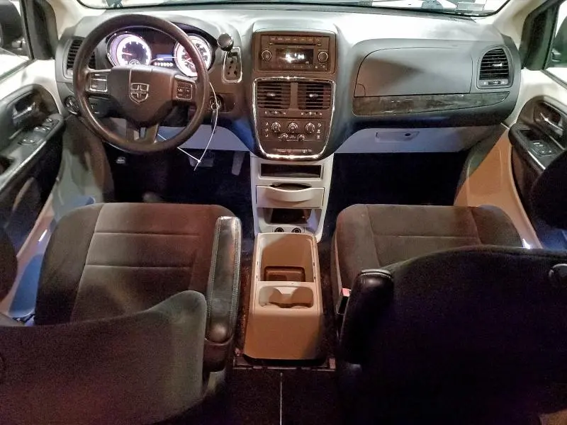 2012 DODGE GRAND CARAVAN SE  