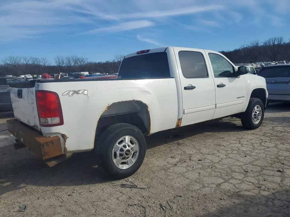 2011 GMC SIERRA K2500 SLE  