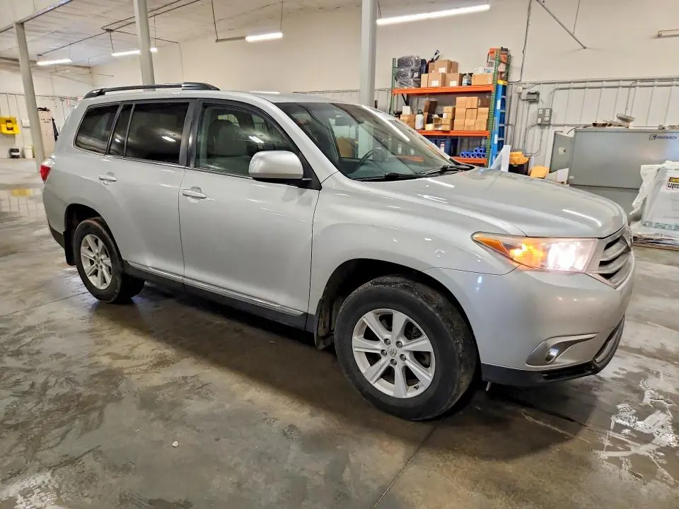 2012 TOYOTA HIGHLANDER BASE  