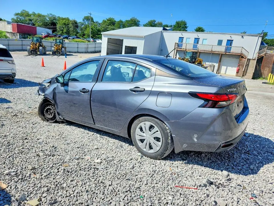 2021 NISSAN VERSA S  
