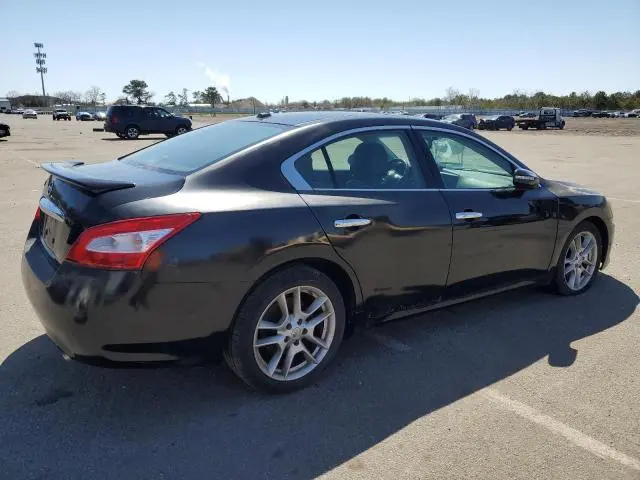 2010 NISSAN MAXIMA S  