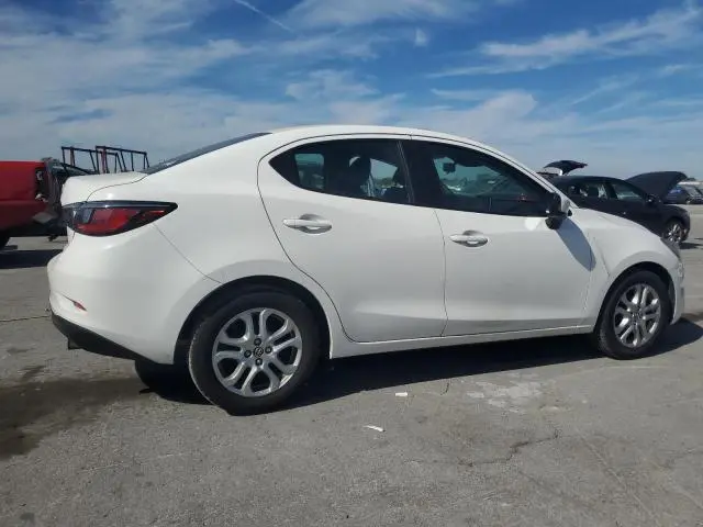 2017 TOYOTA YARIS IA   