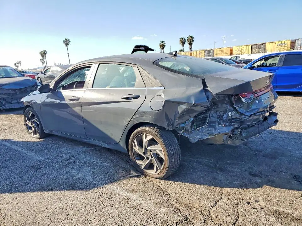 2025 HYUNDAI ELANTRA LIMITED  