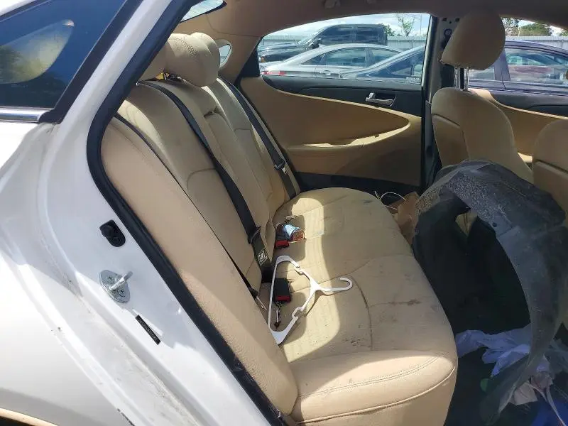 2012 HYUNDAI SONATA GLS  