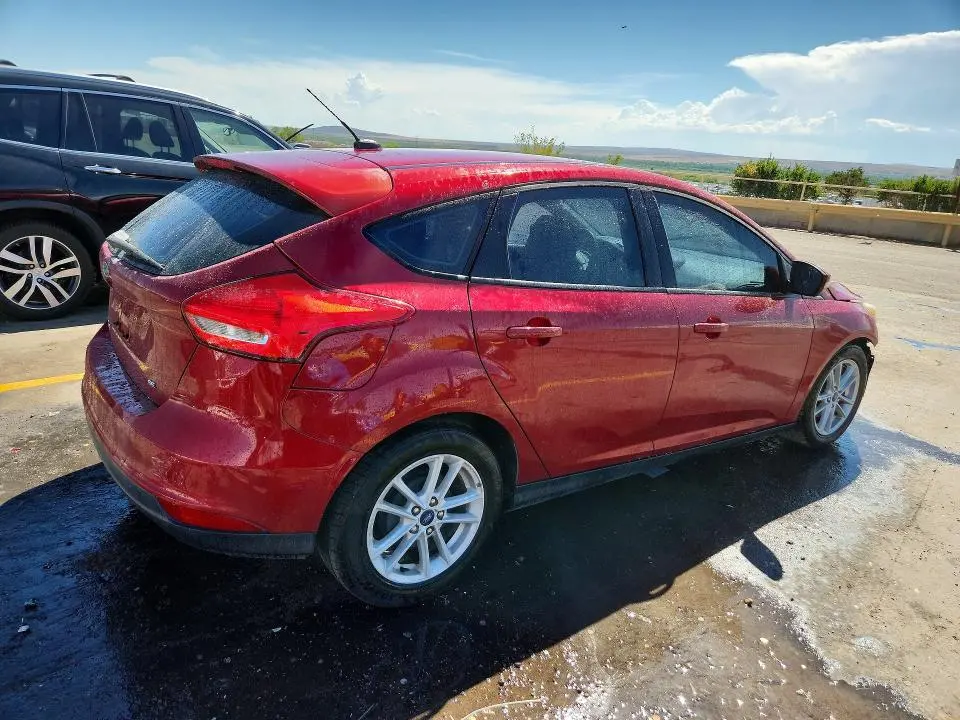 2017 FORD FOCUS SE  