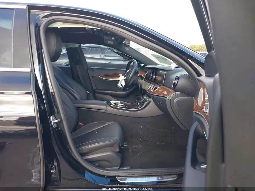 2017 MERCEDES-BENZ E 300  