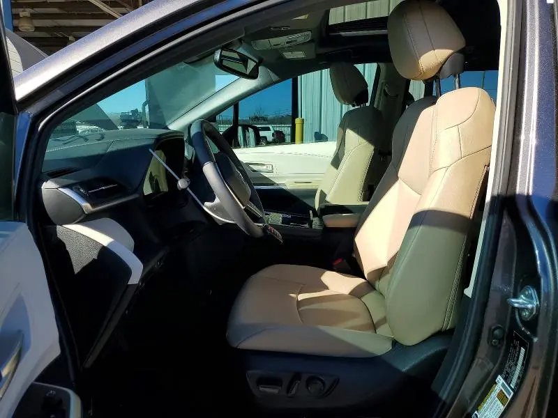 2024 TOYOTA SIENNA XLE 8-PASSENGER  