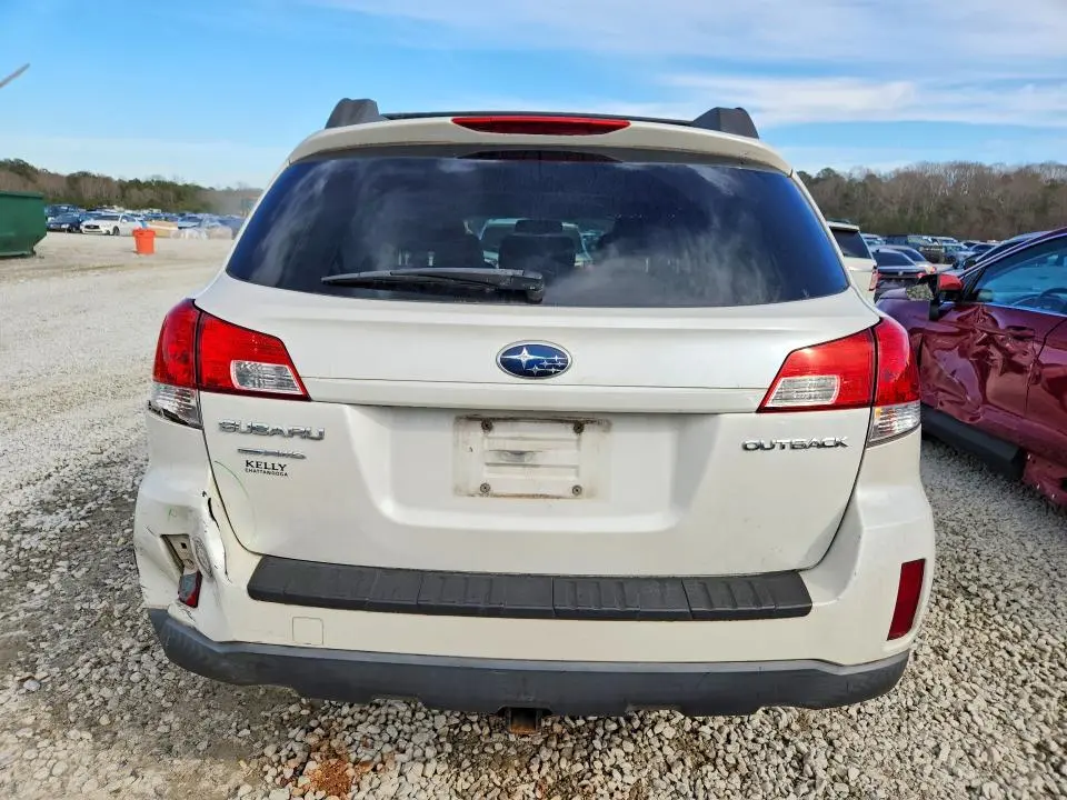 2010 SUBARU OUTBACK 2.5I PREMIUM  