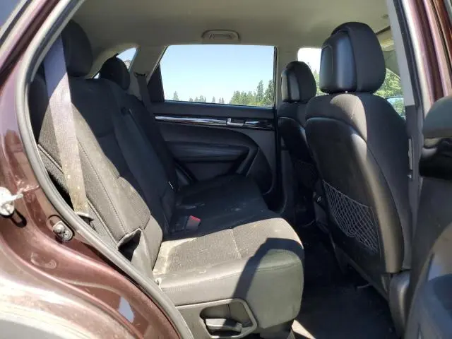 2014 KIA SORENTO LX  
