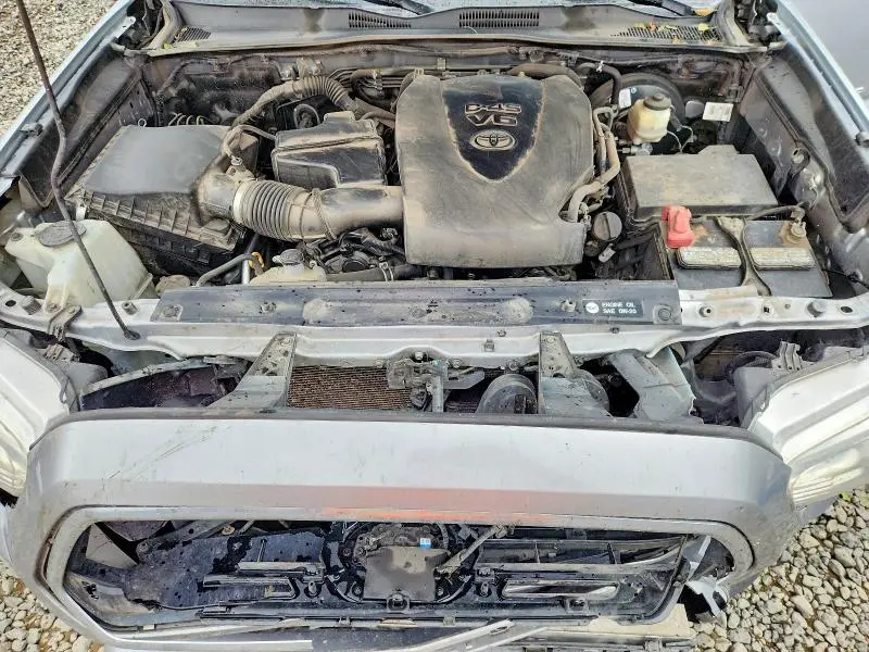 2018 TOYOTA TACOMA SR5 V6  