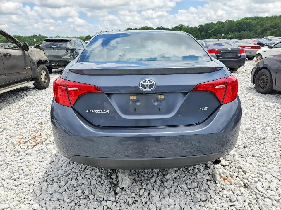 2018 TOYOTA COROLLA SE  