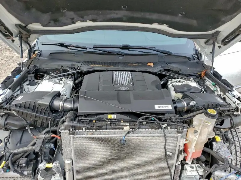 2020 LAND ROVER RANGE ROVER P525 HSE  