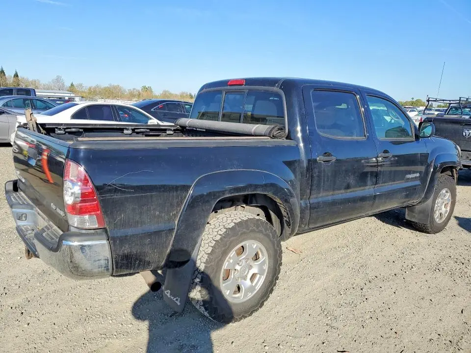 2011 TOYOTA TACOMA V6  