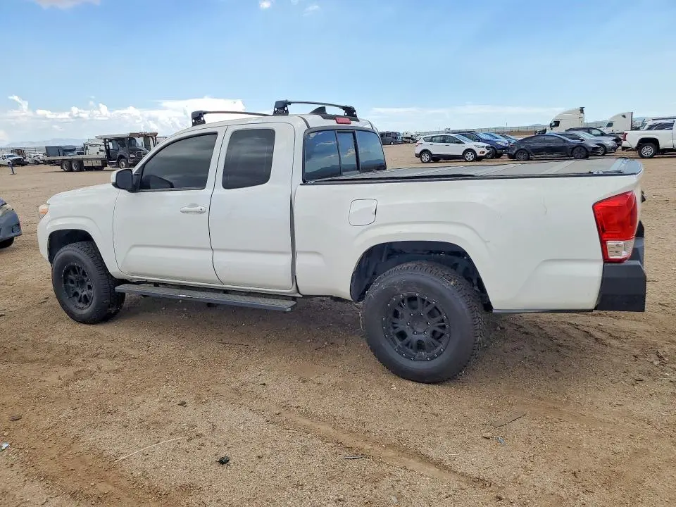 2017 TOYOTA TACOMA SR  