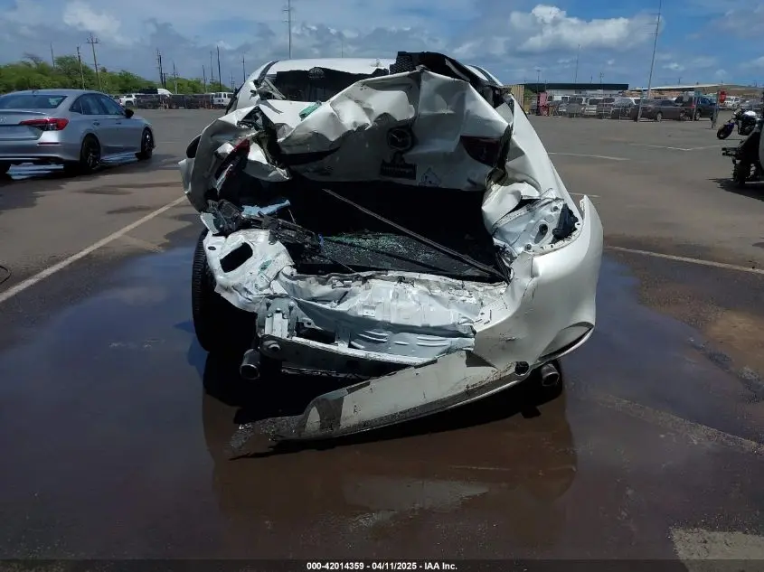 2022 MAZDA MAZDA3 PREMIUM