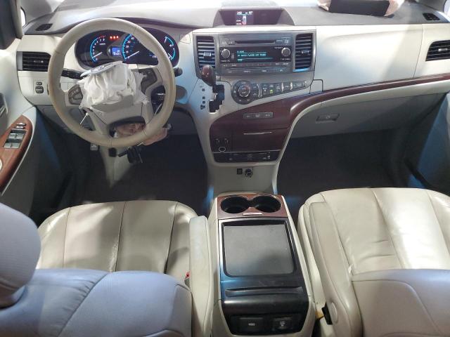 2011 TOYOTA SIENNA XLE