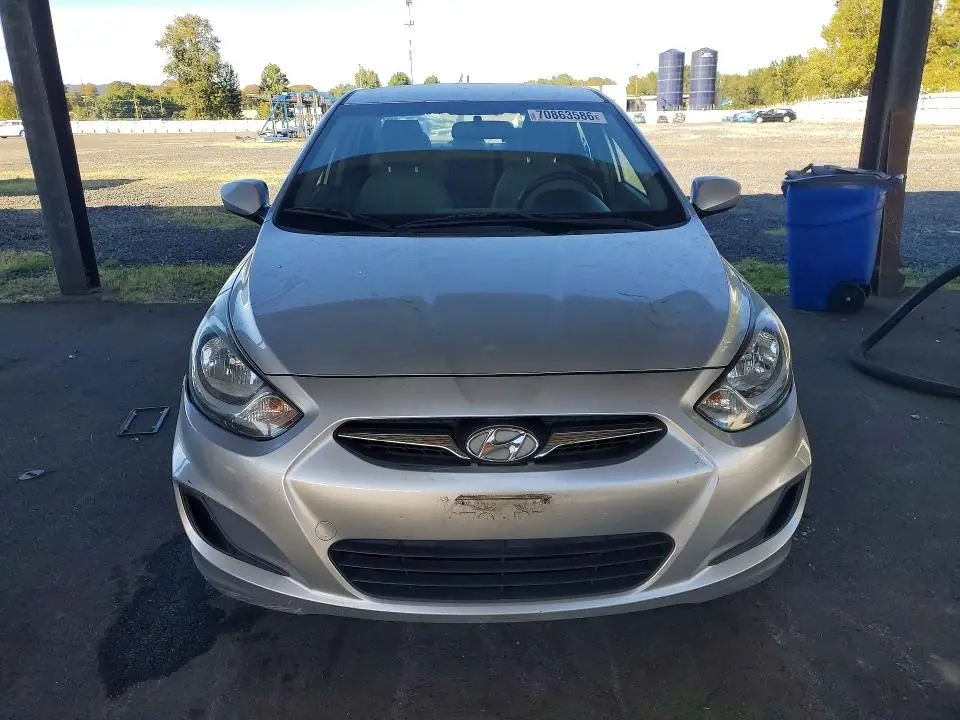 2013 HYUNDAI ACCENT GLS  