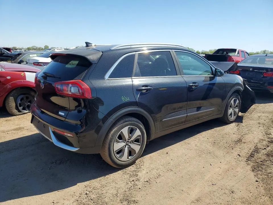 2017 KIA NIRO LX  