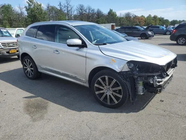 2017 VOLVO XC60 T6 INSCRIPTION  