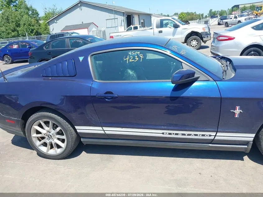 2011 FORD MUSTANG V6 PREMIUM