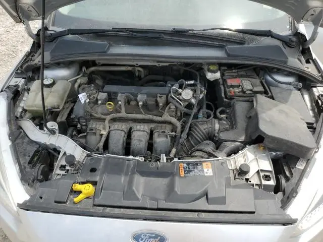 2017 FORD FOCUS SE  