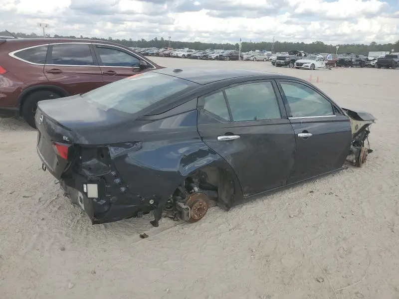 2020 NISSAN ALTIMA SL  