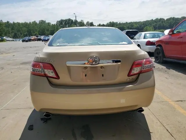 2010 TOYOTA CAMRY SE  