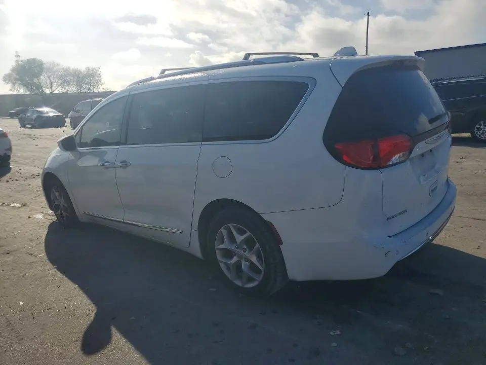 2017 CHRYSLER PACIFICA TOURING L PLUS  