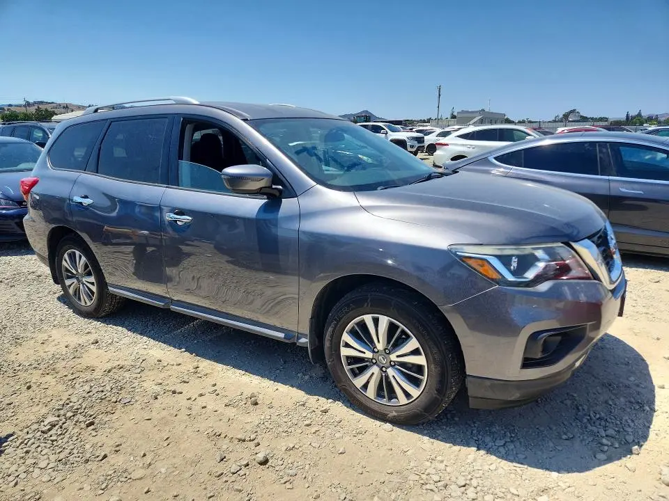 2017 NISSAN PATHFINDER S  