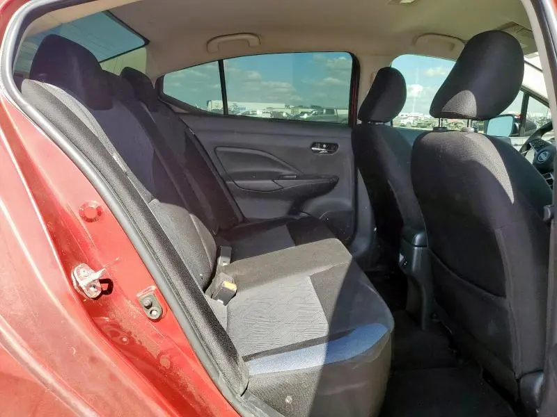 2023 NISSAN VERSA SV  