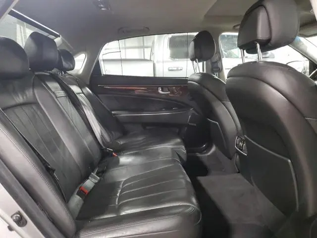 2011 HYUNDAI EQUUS SIGNATURE  