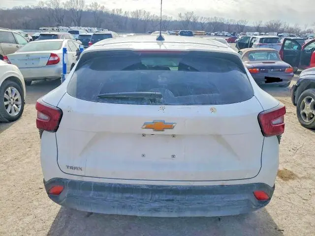 2025 CHEVROLET TRAX LS  