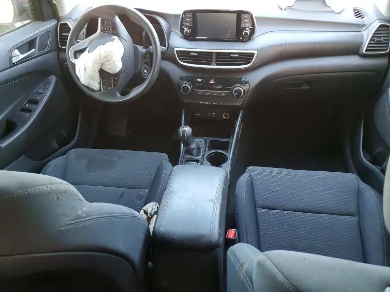 2021 HYUNDAI TUCSON SE  