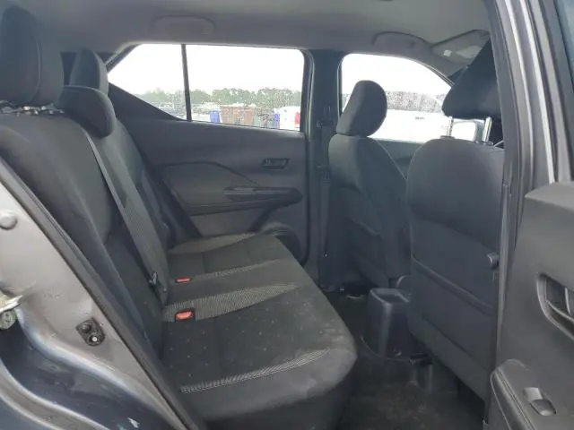 2019 NISSAN KICKS S  