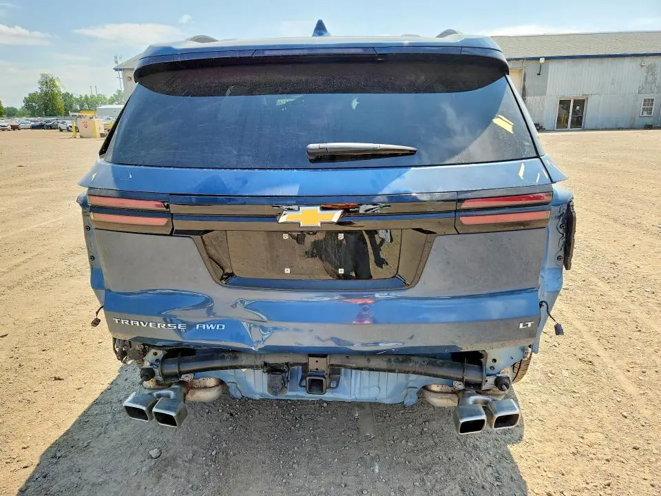 2024 CHEVROLET TRAVERSE LT  