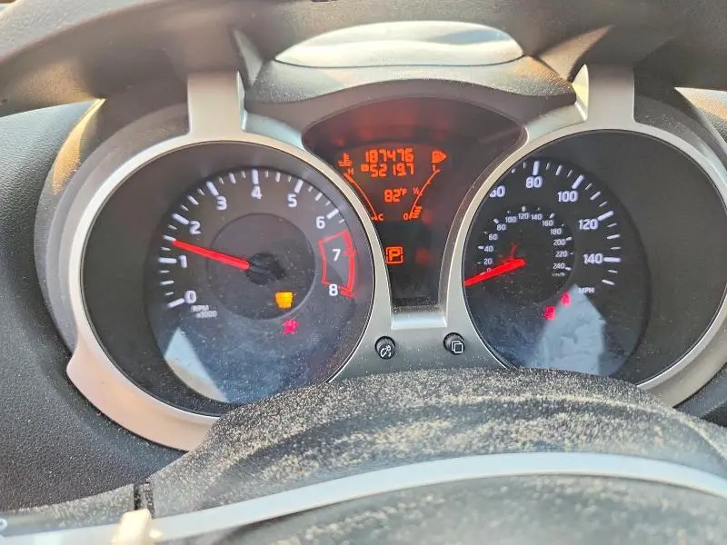 2011 NISSAN JUKE S  