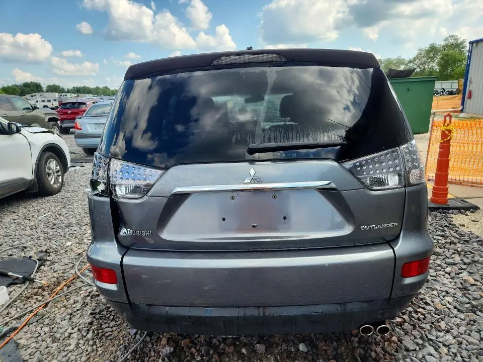 2011 MITSUBISHI OUTLANDER XLS  