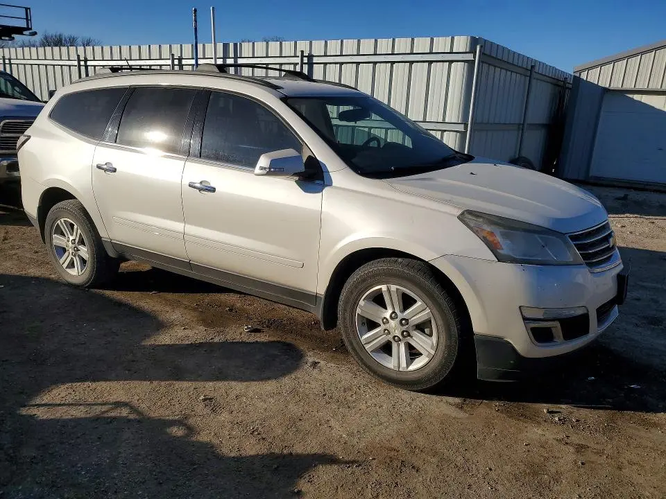 2014 CHEVROLET TRAVERSE LT  