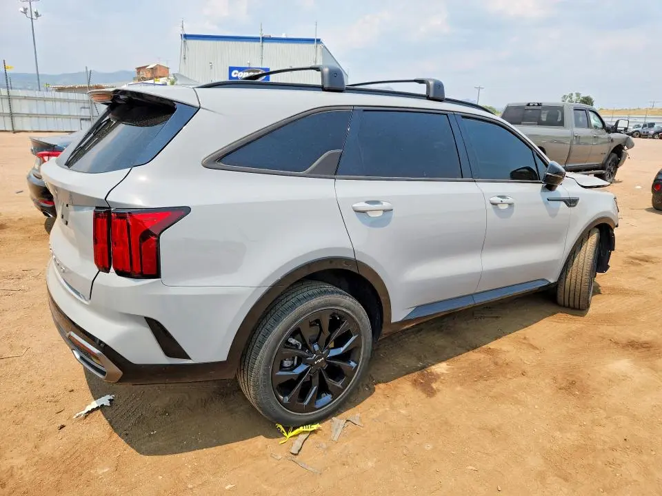 2022 KIA SORENTO SX  